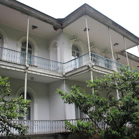 Firuza Hostel 博尔若米 外观 照片