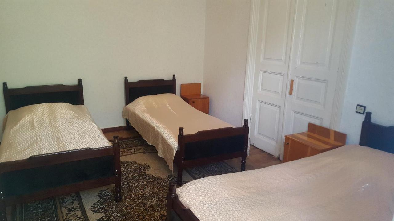 Firuza Hostel 博尔若米 外观 照片
