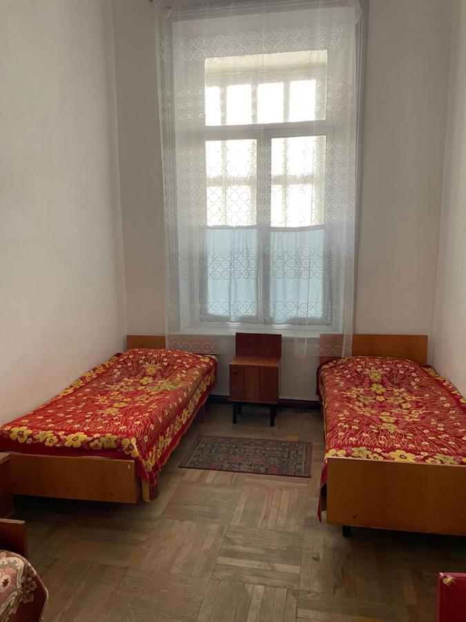 Firuza Hostel 博尔若米 外观 照片