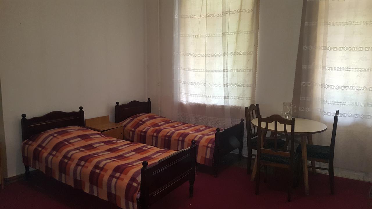 Firuza Hostel 博尔若米 外观 照片