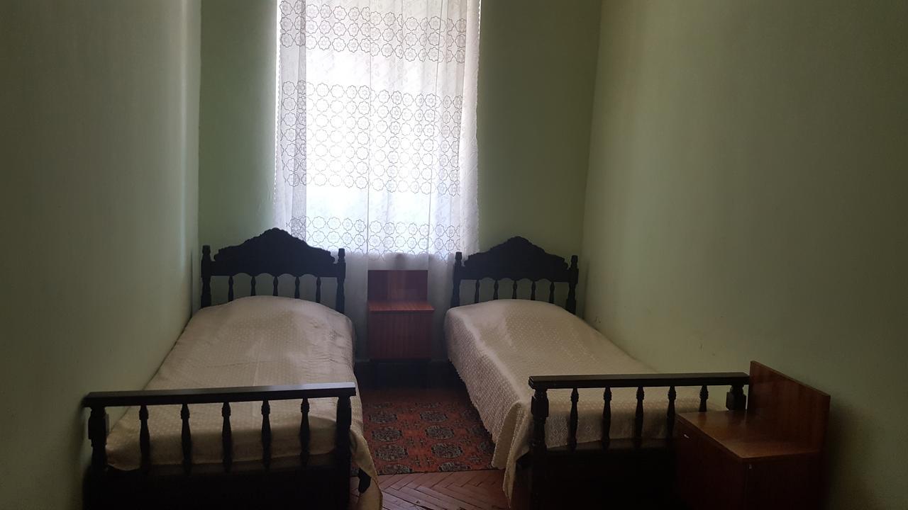 Firuza Hostel 博尔若米 外观 照片
