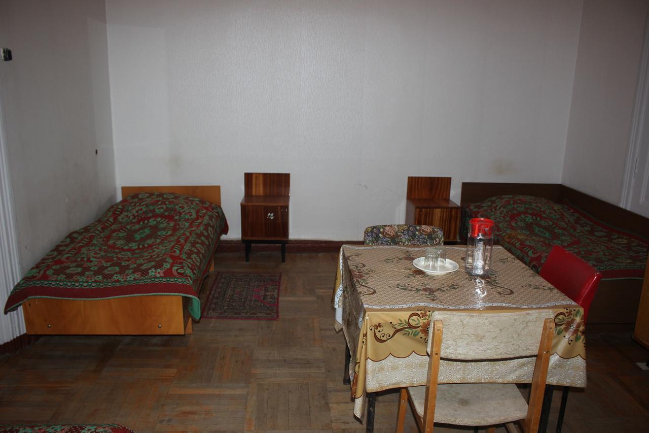 Firuza Hostel 博尔若米 外观 照片